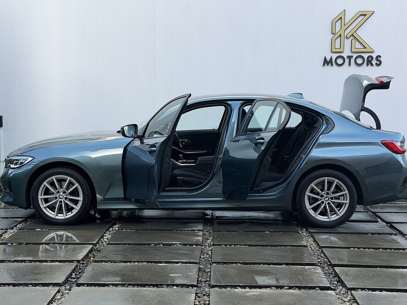 BMW 3 Series 2.0 320i SE Saloon 4dr Petrol Auto Euro 6 (s/s) (184 ps) - U541