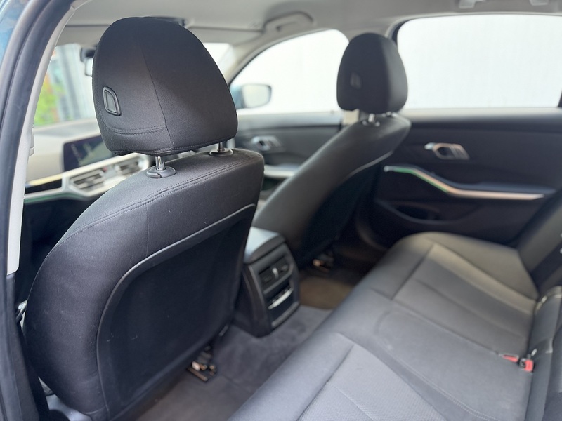 BMW 3 Series 2.0 320i SE Saloon 4dr Petrol Auto Euro 6 (s/s) (184 ps) - U541