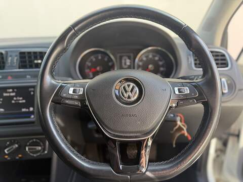 Volkswagen Polo 1.2 TSI BlueMotion Tech Match Hatchback 5dr Petrol Manual Euro 6 (s/s) (90 ps) - U542