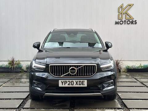 Volvo XC40 2.0 D4 Inscription Pro SUV 5dr Diesel Auto AWD Euro 6 (s/s) (190 ps) - U581