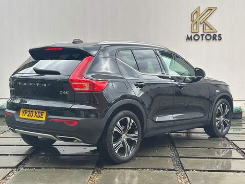 Volvo XC40 2.0 D4 Inscription Pro SUV 5dr Diesel Auto AWD Euro 6 (s/s) (190 ps) - U581