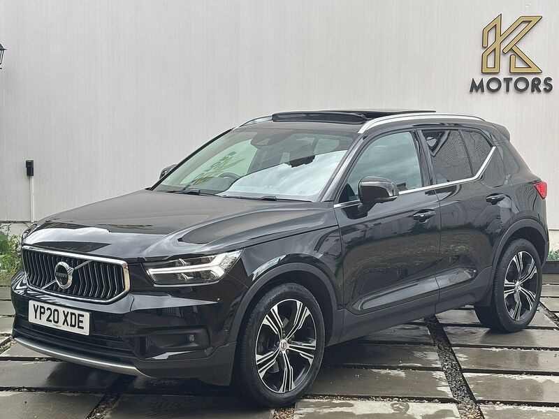 Volvo XC40 2.0 D4 Inscription Pro SUV 5dr Diesel Auto AWD Euro 6 (s/s) (190 ps) - U581
