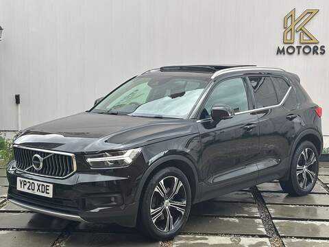 Volvo XC40 2.0 D4 Inscription Pro SUV 5dr Diesel Auto AWD Euro 6 (s/s) (190 ps) - U581