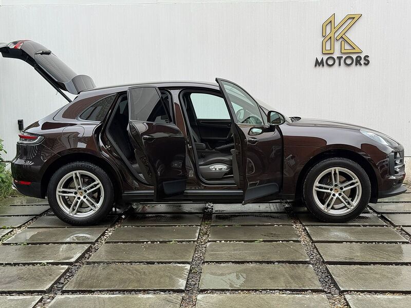 Porsche Macan 2.0T SUV 5dr Petrol PDK 4WD Euro 6 (s/s) (245 ps) - U582