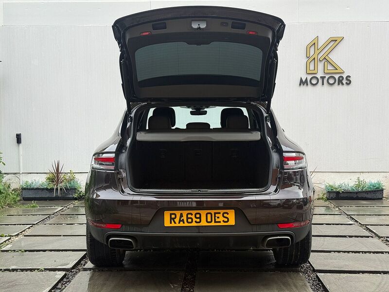 Porsche Macan 2.0T SUV 5dr Petrol PDK 4WD Euro 6 (s/s) (245 ps) - U582