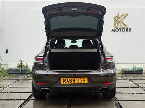 Porsche Macan 2.0T SUV 5dr Petrol PDK 4WD Euro 6 (s/s) (245 ps) - U582
