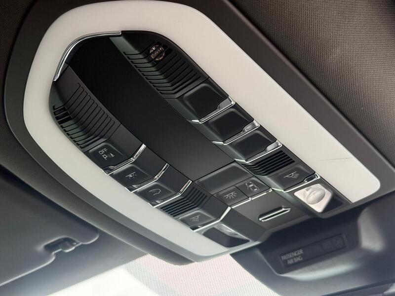Porsche Macan 2.0T SUV 5dr Petrol PDK 4WD Euro 6 (s/s) (245 ps) - U582