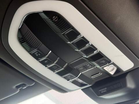 Porsche Macan 2.0T SUV 5dr Petrol PDK 4WD Euro 6 (s/s) (245 ps) - U582