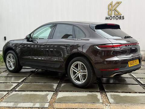Porsche Macan 2.0T SUV 5dr Petrol PDK 4WD Euro 6 (s/s) (245 ps) - U582