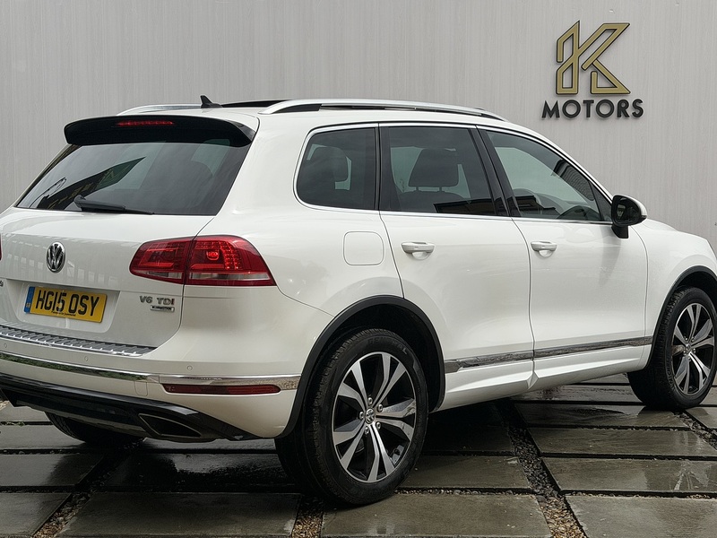 Volkswagen Touareg 3.0 TDI V6 BlueMotion Tech R-Line SUV 5dr Diesel Tiptronic 4WD Euro 6 (s/s) (262 ps) - U583