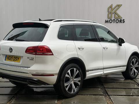 Volkswagen Touareg 3.0 TDI V6 BlueMotion Tech R-Line SUV 5dr Diesel Tiptronic 4WD Euro 6 (s/s) (262 ps) - U583