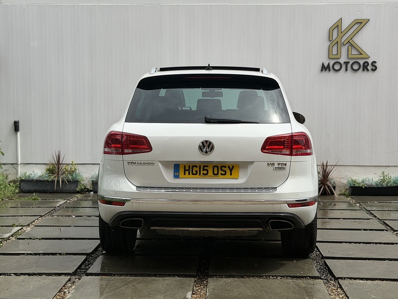 Volkswagen Touareg 3.0 TDI V6 BlueMotion Tech R-Line SUV 5dr Diesel Tiptronic 4WD Euro 6 (s/s) (262 ps) - U583