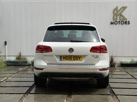 Volkswagen Touareg 3.0 TDI V6 BlueMotion Tech R-Line SUV 5dr Diesel Tiptronic 4WD Euro 6 (s/s) (262 ps) - U583