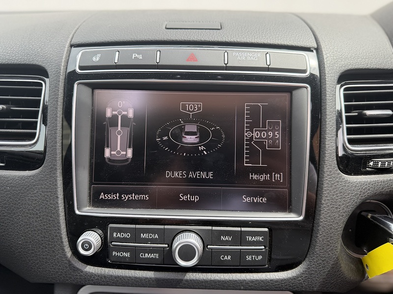 Volkswagen Touareg 3.0 TDI V6 BlueMotion Tech R-Line SUV 5dr Diesel Tiptronic 4WD Euro 6 (s/s) (262 ps) - U583