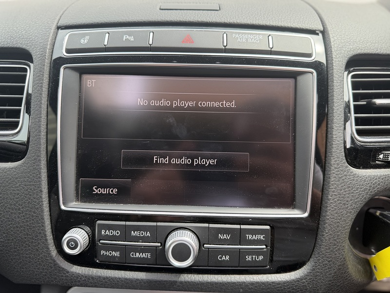 Volkswagen Touareg 3.0 TDI V6 BlueMotion Tech R-Line SUV 5dr Diesel Tiptronic 4WD Euro 6 (s/s) (262 ps) - U583