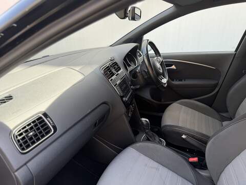 Volkswagen Polo 1.0 TSI BlueMotion Tech R-Line Hatchback 5dr Petrol DSG Euro 6 (s/s) (110 bhp) - U605