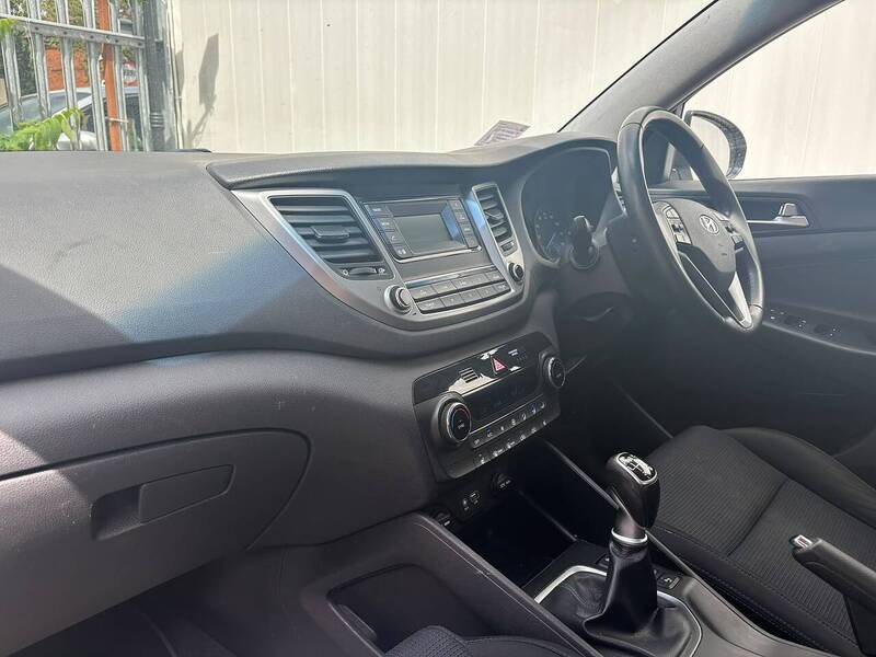 Hyundai TUCSON 1.6 GDi Blue Drive SE SUV 5dr Petrol Manual Euro 6 (s/s) (132 ps) - U608