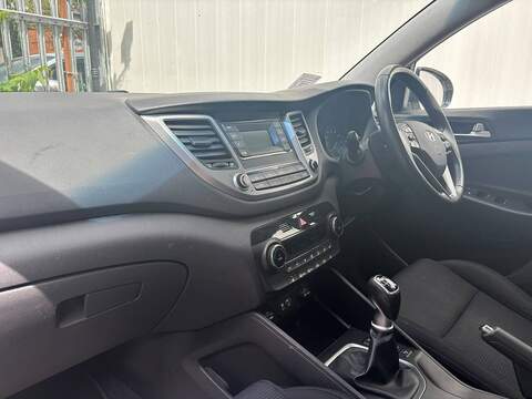 Hyundai TUCSON 1.6 GDi Blue Drive SE SUV 5dr Petrol Manual Euro 6 (s/s) (132 ps) - U608