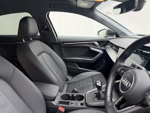 Audi A3 1.5 TFSI 35 Sport Saloon 4dr Petrol Manual Euro 6 (s/s) (150 ps) - U614