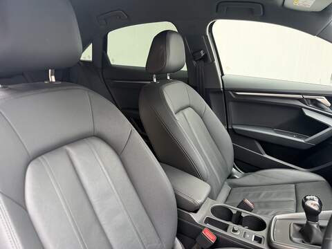 Audi A3 1.5 TFSI 35 Sport Saloon 4dr Petrol Manual Euro 6 (s/s) (150 ps) - U614