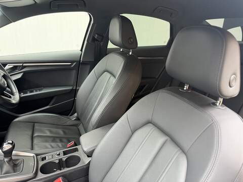 Audi A3 1.5 TFSI 35 Sport Saloon 4dr Petrol Manual Euro 6 (s/s) (150 ps) - U614