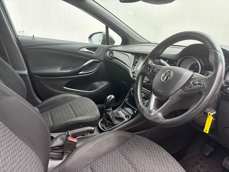 Vauxhall Astra 1.4i Turbo SRi Nav Hatchback 5dr Petrol Manual Euro 6 (150 ps) - U616