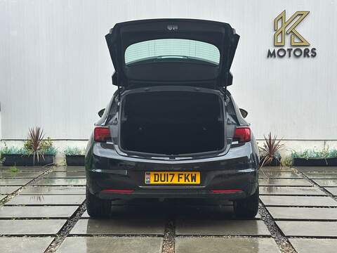 Vauxhall Astra 1.4i Turbo SRi Nav Hatchback 5dr Petrol Manual Euro 6 (150 ps) - U616