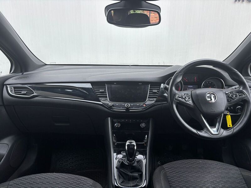 Vauxhall Astra 1.4i Turbo SRi Nav Hatchback 5dr Petrol Manual Euro 6 (150 ps) - U616