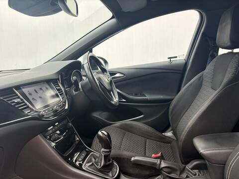 Vauxhall Astra 1.4i Turbo SRi Nav Hatchback 5dr Petrol Manual Euro 6 (150 ps) - U616