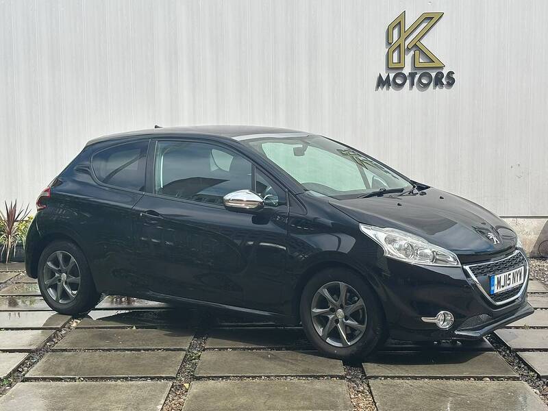 Peugeot 208 1.2 VTi PureTech Style Hatchback 3dr Petrol Manual Euro 6 (82 ps) - U623