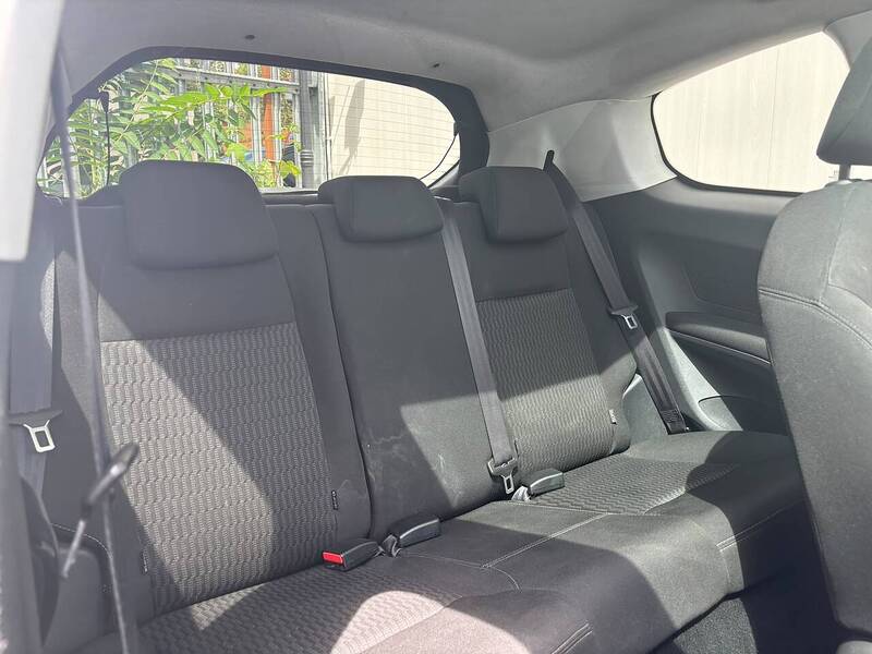 Peugeot 208 1.2 VTi PureTech Style Hatchback 3dr Petrol Manual Euro 6 (82 ps) - U623