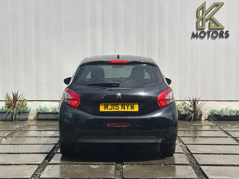 Peugeot 208 1.2 VTi PureTech Style Hatchback 3dr Petrol Manual Euro 6 (82 ps) - U623