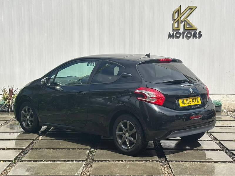 Peugeot 208 1.2 VTi PureTech Style Hatchback 3dr Petrol Manual Euro 6 (82 ps) - U623