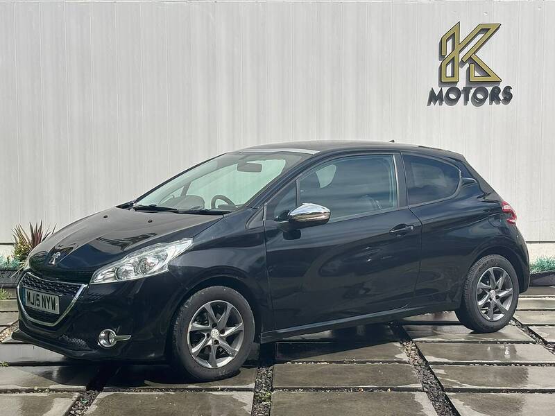 Peugeot 208 1.2 VTi PureTech Style Hatchback 3dr Petrol Manual Euro 6 (82 ps) - U623