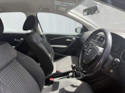 Volkswagen Polo 1.2 TSI BlueMotion Tech SE Hatchback 5dr Petrol Manual Euro 6 (s/s) (90 ps) - U626