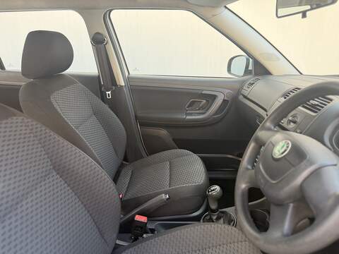 Skoda Fabia 1.4 MPI SE Hatchback 5dr Petrol Manual Euro 5 (86 bhp) - U638