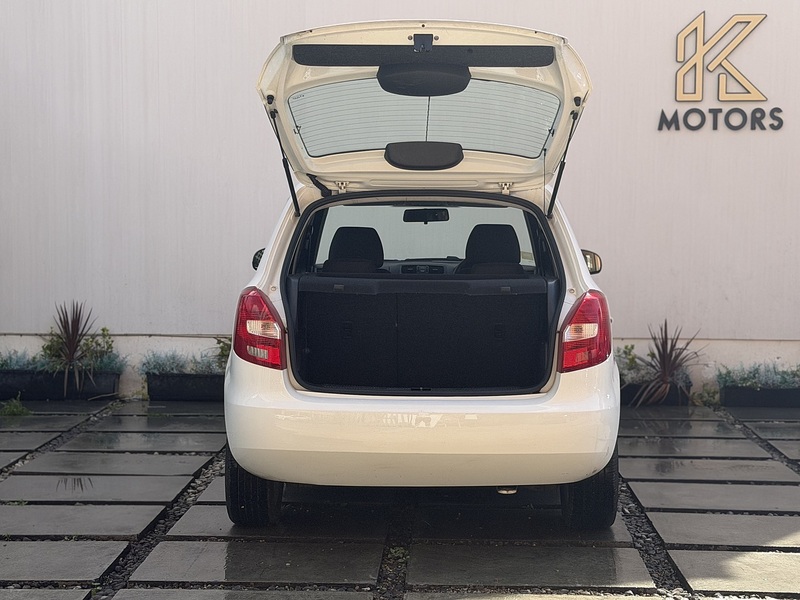 Skoda Fabia 1.4 MPI SE Hatchback 5dr Petrol Manual Euro 5 (86 bhp) - U638