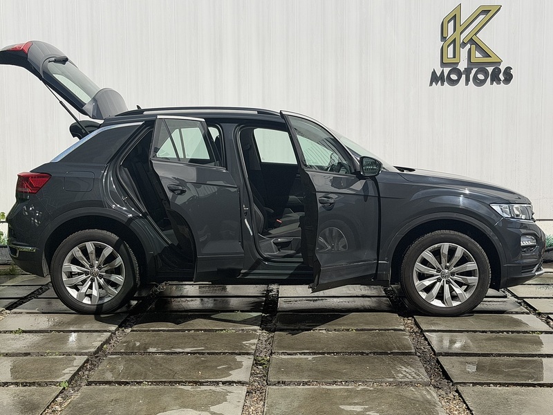 Volkswagen T-Roc 1.6 TDI SE SUV 5dr Diesel Manual Euro 6 (s/s) (115 ps) - U652