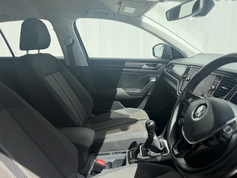 Volkswagen T-Roc 1.6 TDI SE SUV 5dr Diesel Manual Euro 6 (s/s) (115 ps) - U652