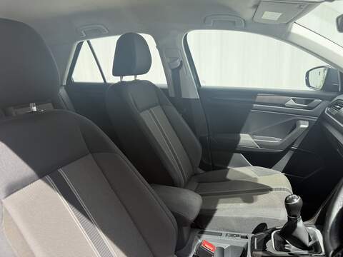 Volkswagen T-Roc 1.6 TDI SE SUV 5dr Diesel Manual Euro 6 (s/s) (115 ps) - U652
