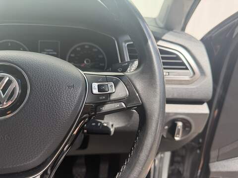Volkswagen T-Roc 1.6 TDI SE SUV 5dr Diesel Manual Euro 6 (s/s) (115 ps) - U652