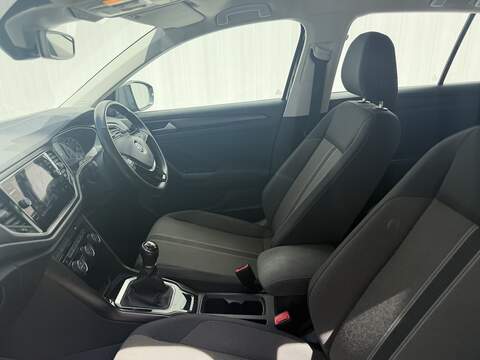 Volkswagen T-Roc 1.6 TDI SE SUV 5dr Diesel Manual Euro 6 (s/s) (115 ps) - U652