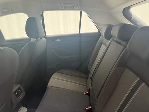 Volkswagen T-Roc 1.6 TDI SE SUV 5dr Diesel Manual Euro 6 (s/s) (115 ps) - U652