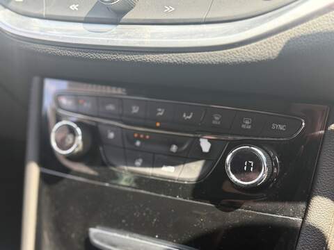 Vauxhall Astra 1.4i Turbo Elite Nav Hatchback 5dr Petrol Manual Euro 6 (150 ps) - U655
