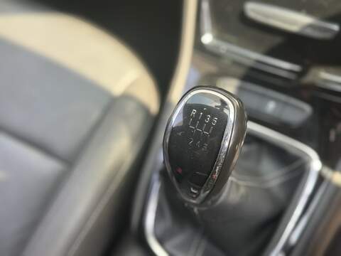 Vauxhall Astra 1.4i Turbo Elite Nav Hatchback 5dr Petrol Manual Euro 6 (150 ps) - U655