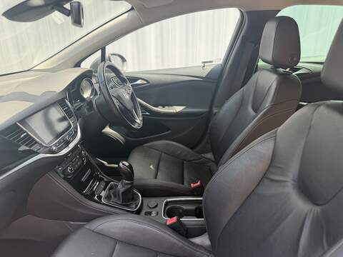 Vauxhall Astra 1.4i Turbo Elite Nav Hatchback 5dr Petrol Manual Euro 6 (150 ps) - U655