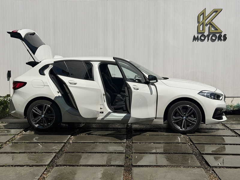 BMW 1 Series 1.5 118i Sport (LCP) Hatchback 5dr Petrol DCT Euro 6 (s/s) (136 ps) - U657