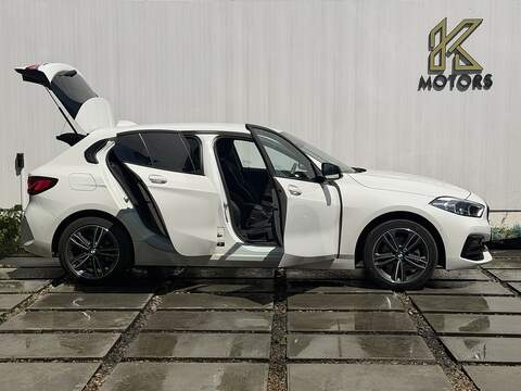 BMW 1 Series 1.5 118i Sport (LCP) Hatchback 5dr Petrol DCT Euro 6 (s/s) (136 ps) - U657