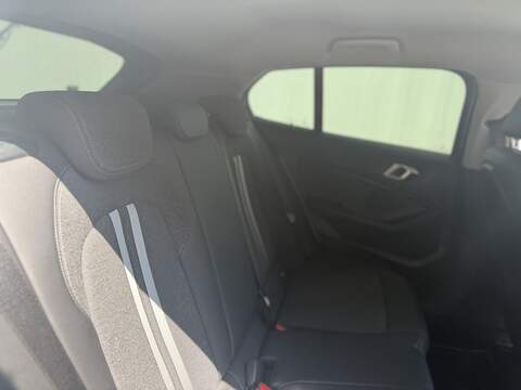 BMW 1 Series 1.5 118i Sport (LCP) Hatchback 5dr Petrol DCT Euro 6 (s/s) (136 ps) - U657