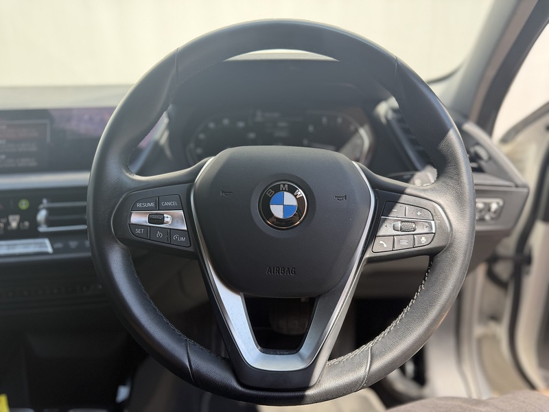 BMW 1 Series 1.5 118i Sport (LCP) Hatchback 5dr Petrol DCT Euro 6 (s/s) (136 ps) - U657
